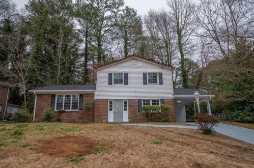 2042 Jones Rd, Atlanta, GA 30318-5910