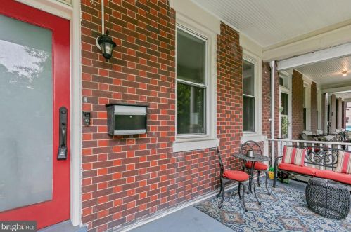 19 Michigan Ave, Washington DC  20002-1011 exterior