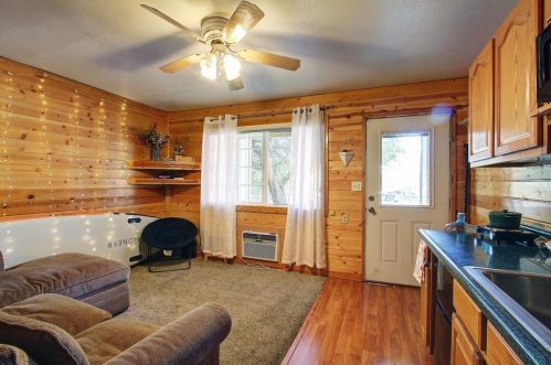 302 Reading St, Folsom CA 95630-3028 exterior