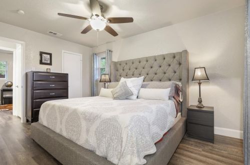 2517 Briarcliff Dr, Irving TX 75062-3213 exterior