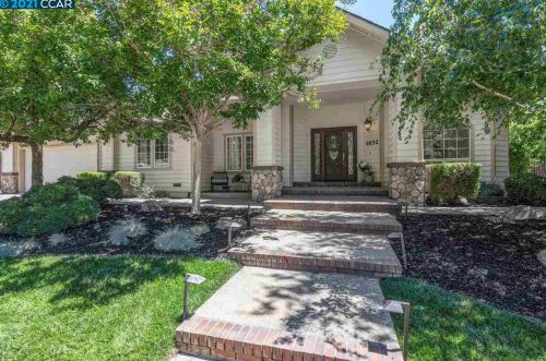 4852 Myrtle Dr, Concord, CA 94521-1434