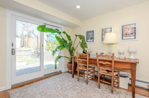 8 Charmian St, Huntington Station NY 11746-3517 exterior