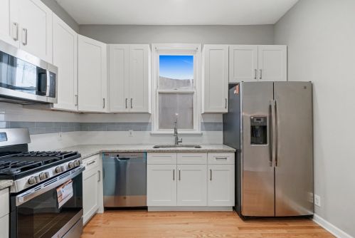 3742 Troy St, Chicago IL 60655-2321 exterior