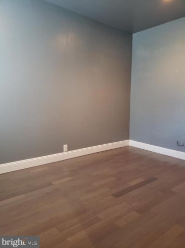 2050 Cambria St, Philadelphia PA 19134-4029 exterior