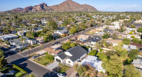 4239 42nd St, Phoenix AZ  85018-4207 exterior