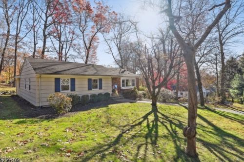 104 Shady Ln, Dover, NJ 07869-4811