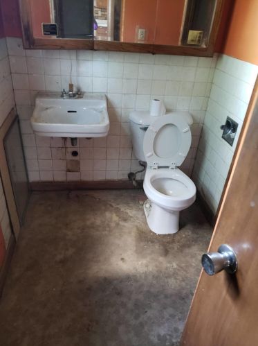 3441 82nd St, Milwaukee WI  53219-3835 exterior