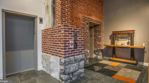 41 Lemon St, Lancaster PA  17602-4953 exterior