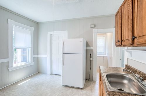 50 Dawes St, Springfield MA 01109-3040 exterior