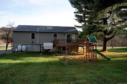 66 Daley Rd, Poughkeepsie NY 12603-4317 exterior