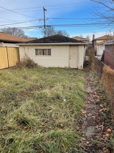 10515 Avenue, Chicago IL  60617-6314 exterior