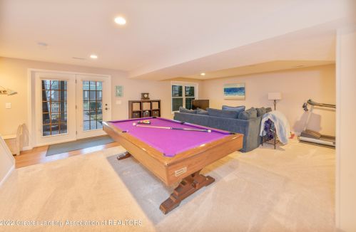 6249 Reynolds Rd, Haslett MI 48840-8906 exterior