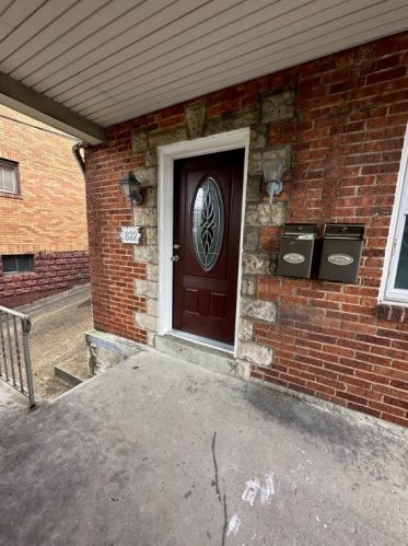822 Flemington St, Pittsburgh PA 15217-2633 exterior