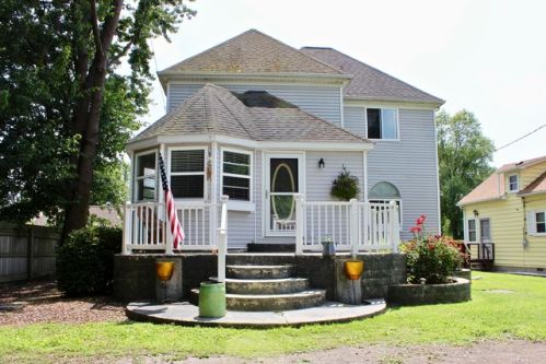 401 Pointe Tremble Rd, Algonac MI  48001-4651 exterior