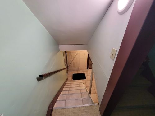 101 Orch Ave, Shepherd MI 48883-9106 exterior