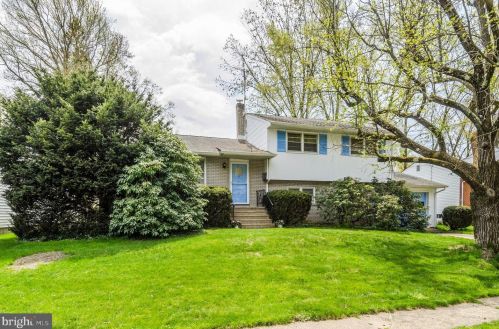 3 Alyce Ct, Trenton, NJ 08648-3115