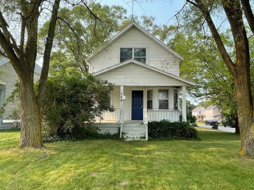748 Marquette Ave, Meskegon, MI 49442-1258