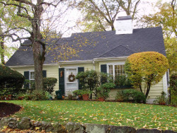 16 Cragmore Rd, Newton, MA 02464-1009