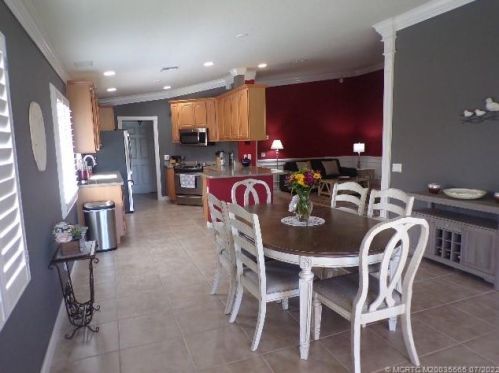 10426 Stratton Dr, Fort Pierce FL  34987-2318 exterior