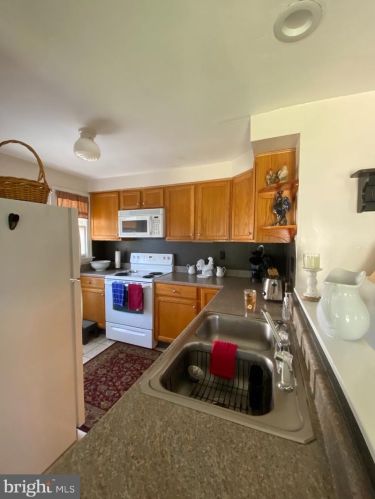 41 Lee St, Pilesgrove NJ 08098-1272 exterior