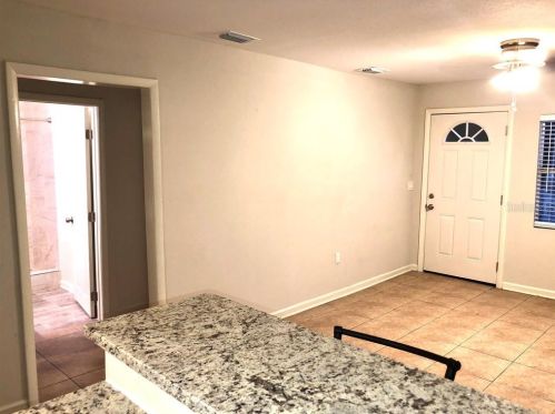 8605 10th St, Tampa FL 33604-1781 exterior