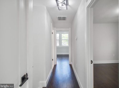 2911 17th St, Washington DC  20018-1825 exterior