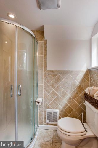 5150 Cedar Ave, Philadelphia PA 19143-1524 exterior