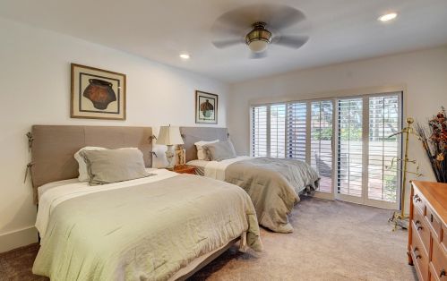 11 Gln Dr, Boynton Beach FL 33436-6207 exterior