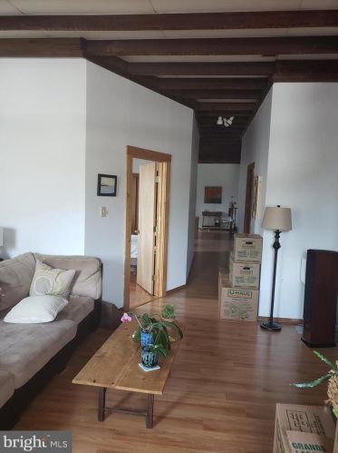 100 3rd St, Philadelphia PA  19106-1882 exterior