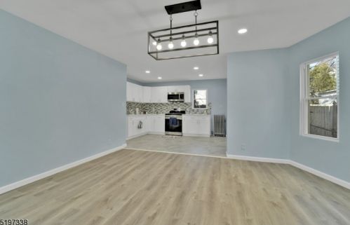 33 Liberty St, Town Center NJ 07052-5501 exterior