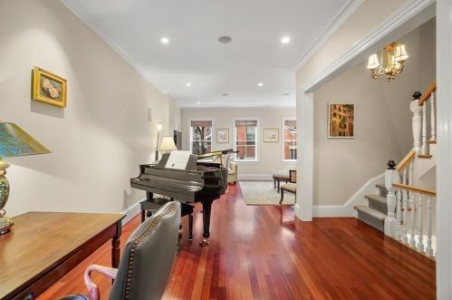 102 Myrtle St, Boston MA exterior