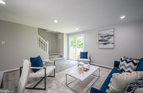 56 Seek Ct, Silver Spring, MD 20912-7234