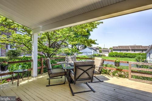 2013 Marietta Ave, Lancaster PA 17603-2205 exterior