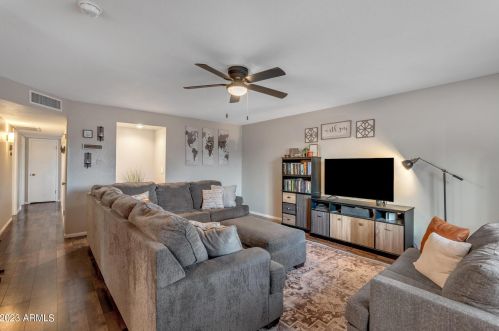 970 Gary Dr, Chandler AZ  85225-1437 exterior