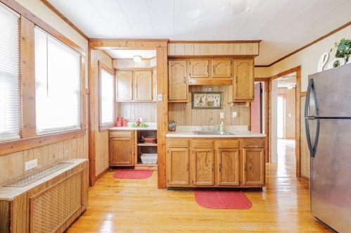 32 Monrovia St, Springfield MA 01104-3113 exterior