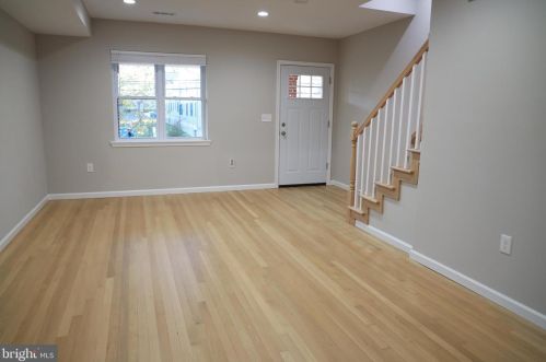 1519 Downing St, Washington DC  20018-3408 exterior