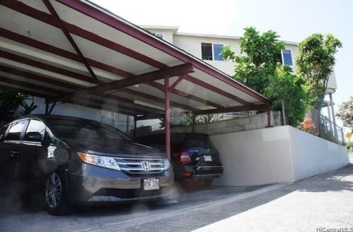 1402 Lusitana St, Honolulu HI 96813-1625 exterior