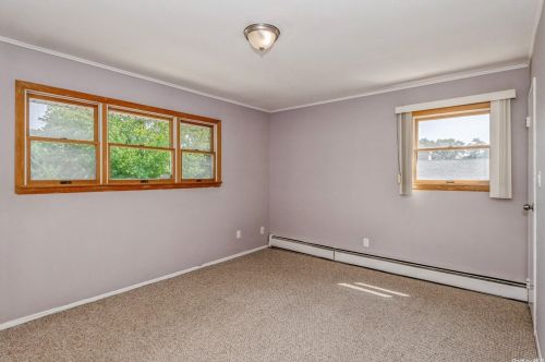 2 Chongo Pl, Huntington Station NY 11746-6606 exterior