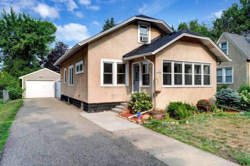 1365 Edgerton St, Saint Paul MN  55130-3429 exterior