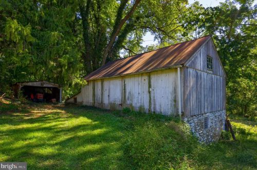 1944 Millersville Rd, Lancaster PA 17603-6153 exterior