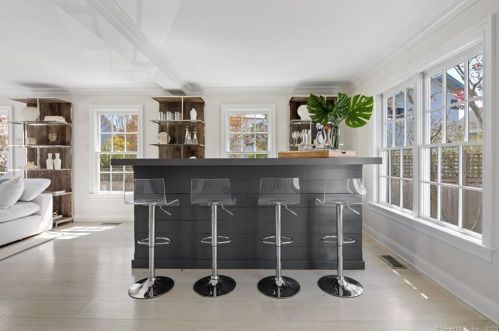 42 Danbury Ave, Westport CT  06880-6821 exterior