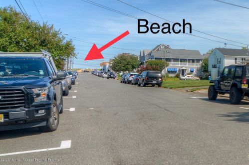 208 New York Ave, Point Pleasant Beach NJ 08742-3337 exterior