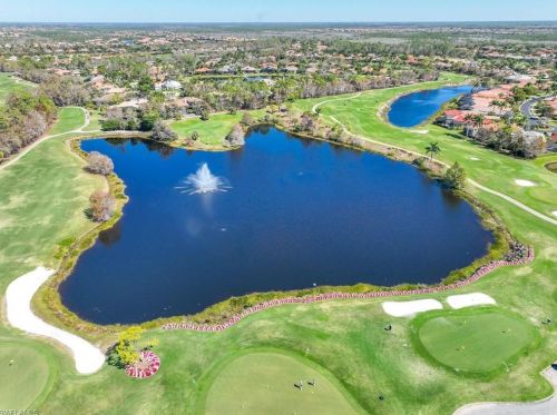 7476 Treeline Dr, Naples FL 34119-9727 exterior