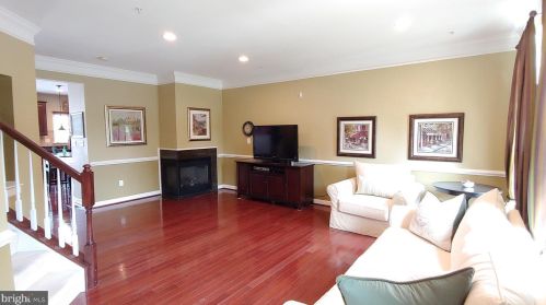 9403 Aston Villa, Ellicott, MD 21042-6289