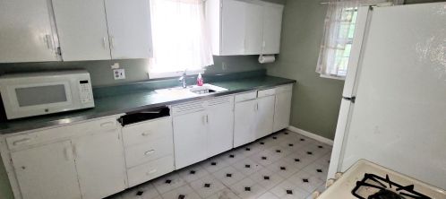 414 Nicholson St, Joliet IL 60435-6111 exterior