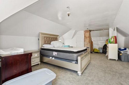 3026 Glenmawr St, Pittsburgh PA  15204-1831 exterior