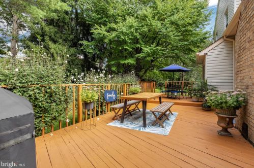 15413 Merrifields Ln, Silver Spring MD 20906-1262 exterior