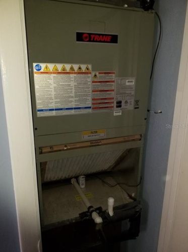 1523 Amaros Ave, Orlando FL 32811-4164 exterior