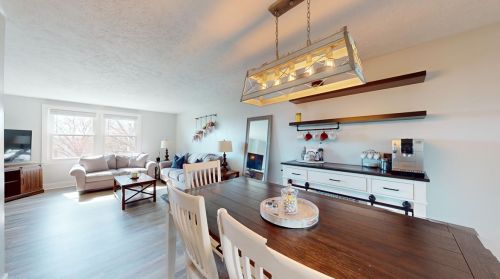 613 Meade Dr, Moon Twp PA  15108-9668 exterior