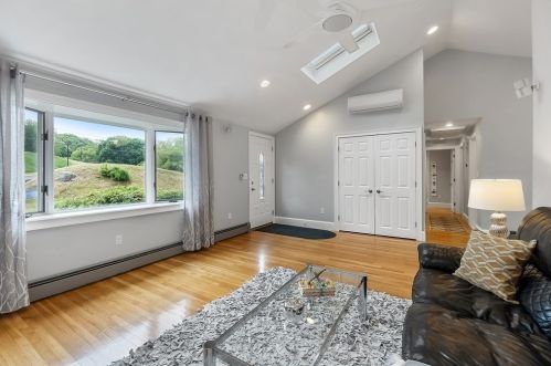 3 Puritan Rd, Salem MA 01970-1227 exterior